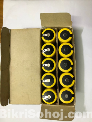 Lithium Batteries 3v . non-rechargeable